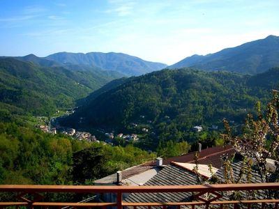 Blick auf das Tal... und da drüben das Meer!