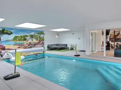 pool