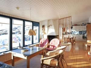 23892424-Ferienhaus-6-Bovallstrand-300x225-4