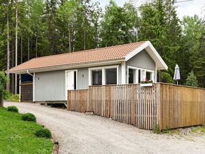 22603627-Ferienhaus-4-Brålanda-300x225-0