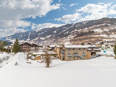 Außenseite Ferienhaus [Winter]