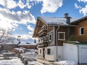 23895224-Ferienhaus-15-Bramberg am Wildkogel-300x225-1