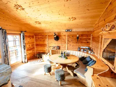DiningRoom