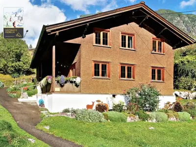 Haus von vorne 1-1_1