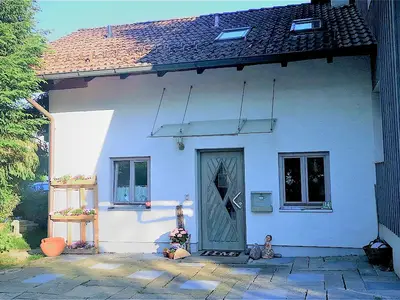 Ferienhaus "Im Inntal dahoam" Außenansicht Hof
