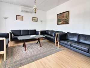 23582394-Ferienhaus-12-Bredebro-300x225-3