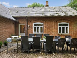 24024256-Ferienhaus-8-Bredebro-300x225-1