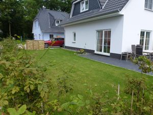 22428303-Ferienhaus-6-Breege-300x225-2