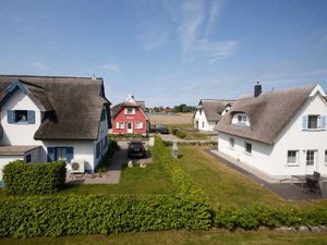 23326397-Ferienhaus-7-Breege-300x225-1