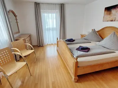 Grosses Schlafzimmer