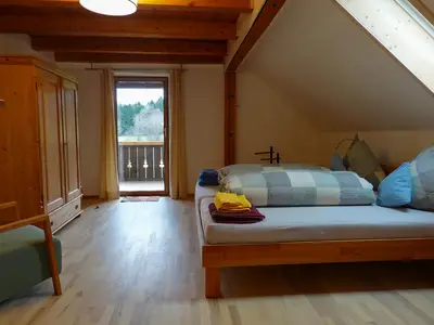 Schlafzimmer 1