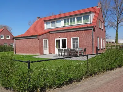 Ferienhaus für 9 Personen (111 m²) in Breskens 1/10