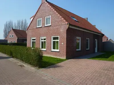 Ferienhaus für 9 Personen (111 m²) in Breskens 1/10