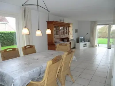 DiningRoom