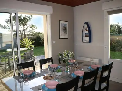 Wohnzimmer, Zugang zur großen Terrasse