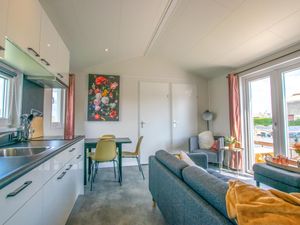 23896850-Ferienhaus-4-Breukelen-300x225-3