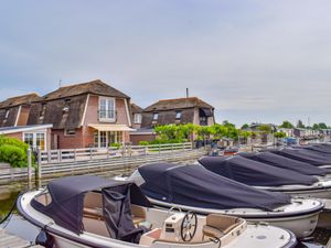 23896856-Ferienhaus-7-Breukelen-300x225-1