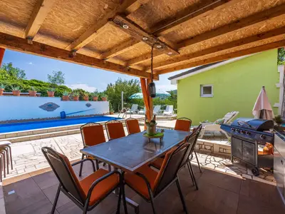 Ferienhaus für 10 Personen (160 m²) in Bribir 3/10