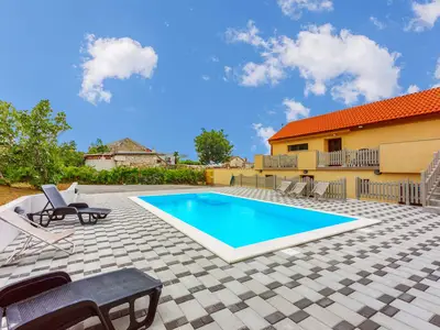 Ferienhaus für 10 Personen (420 m²) in Bribir 7/10