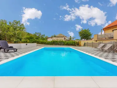 Ferienhaus für 10 Personen (420 m²) in Bribir 8/10