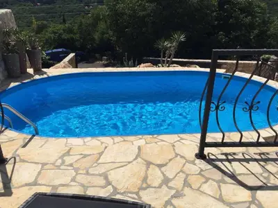 PoolOfHouse