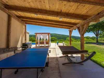 Ferienhaus für 8 Personen (154 m²) in Bribir 9/10