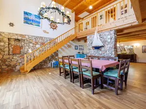 Ferienhaus für 14 Personen in Bribir