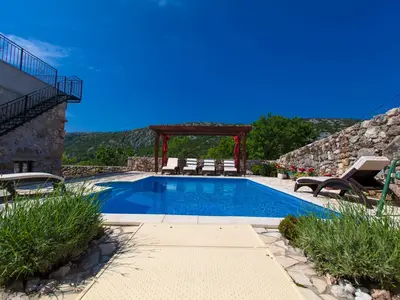 Ferienhaus für 14 Personen (330 m²) in Bribir 7/10