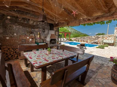 Ferienhaus für 14 Personen (330 m²) in Bribir 9/10