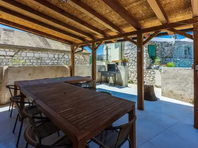 Ferienhaus für 14 Personen (250 m²) in Bribir 10/10