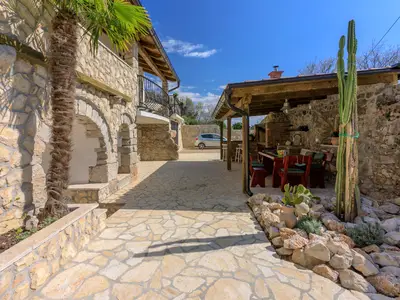 Ferienhaus für 6 Personen (104 m²) in Bribir 9/10