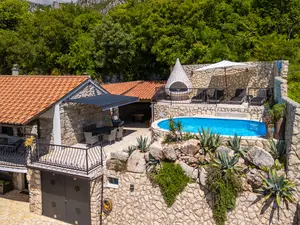 Ferienhaus für 6 Personen in Bribir