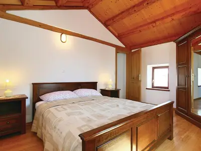 bedroom bedroom
