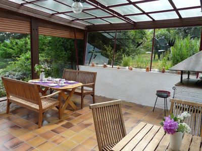 Terrasse - Garten im Hintergrund 