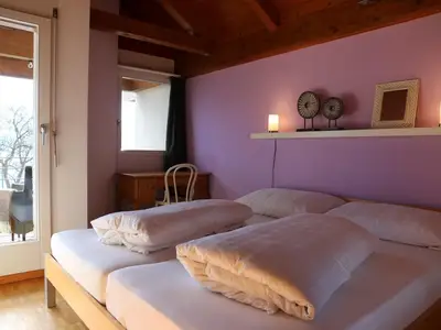 Grosses Zimmer mit 2 Betten 90/200 cm