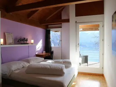 Grosses Zimmer mitBett 160/200 cm