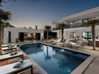 pool