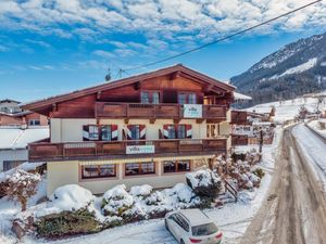 Ferienhaus für 22 Personen (600 m&sup2;) in Brixen Im Thale