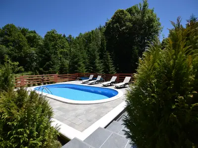PoolOfHouse