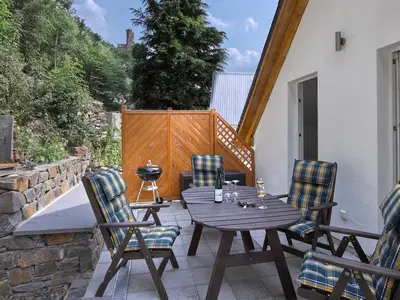 Freisitz mit Grillmöglichkeit hinterm Haus