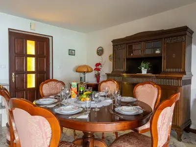 DiningRoom