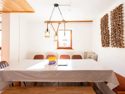 DiningRoom
