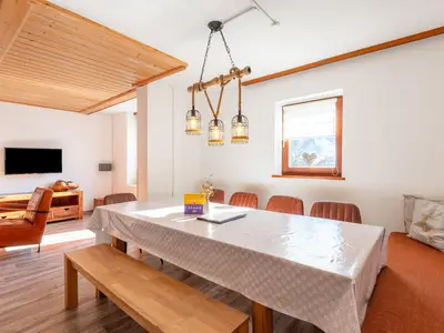 DiningRoom