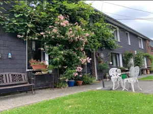 Ferienhaus für 9 Personen (250 m²) in Büllingen