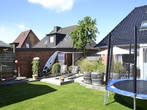 18008893-Ferienhaus-6-Büsum-300x225-2