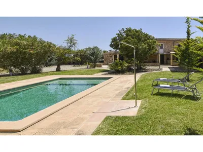 PoolOfHouse