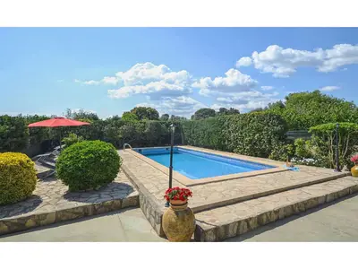 PoolOfHouse