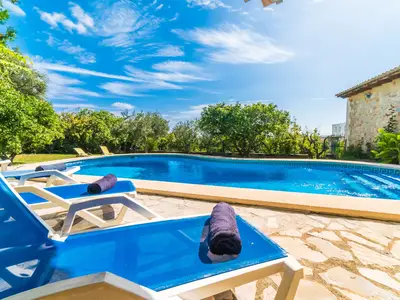 PoolOfHouse