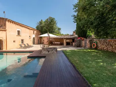 PoolOfHouse
