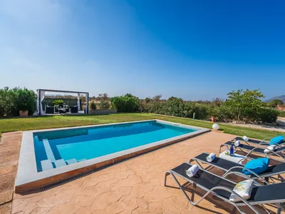 PoolOfHouse